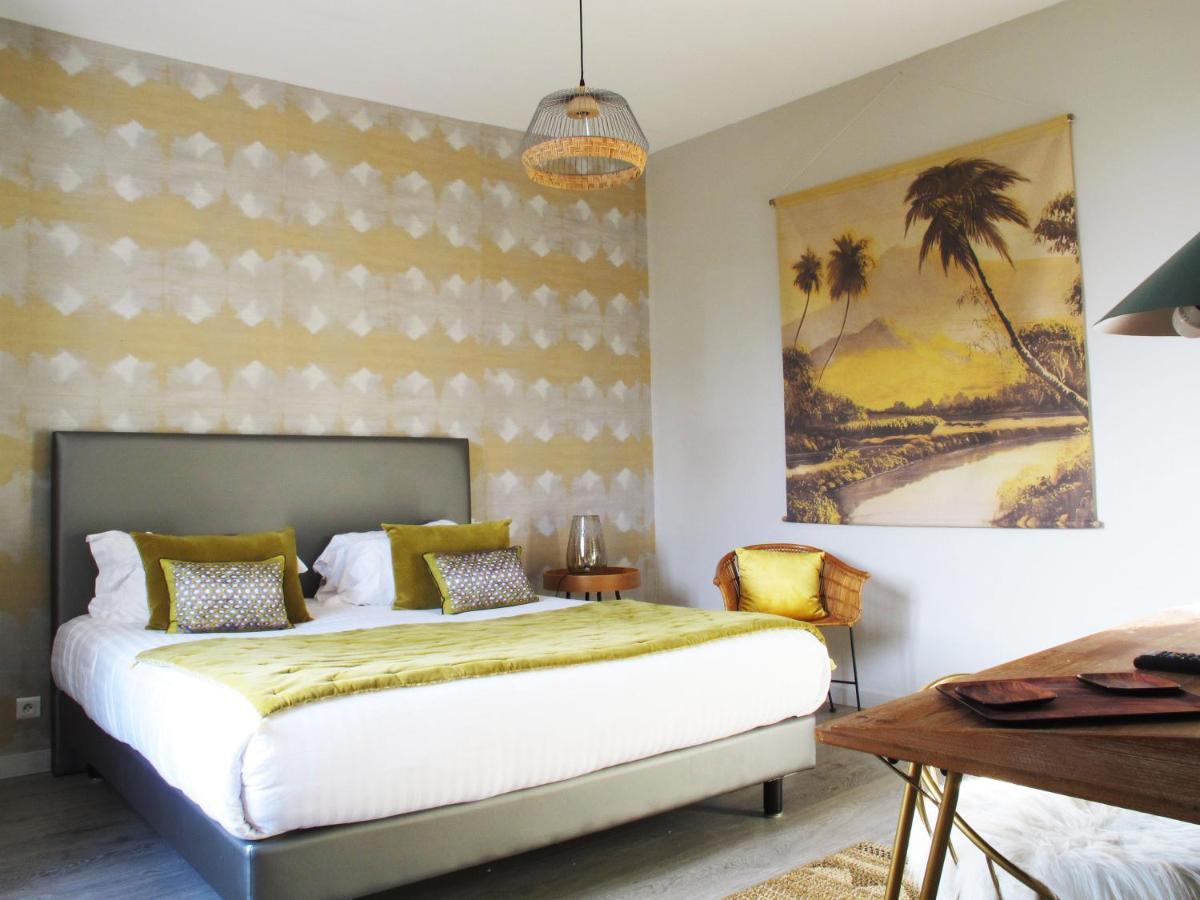 La Cour Des Sens Hotel Lagnes Luaran gambar